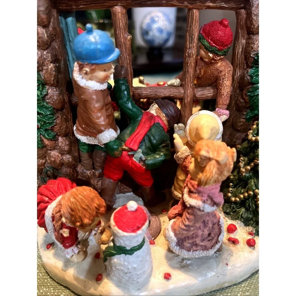 Vintage Christmas Santa's Workshop Figurine~ Great Details~EUC